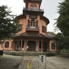 二ノ丸に建つ山形市郷土館