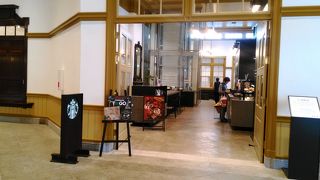 門司港駅の駅舎内にあります