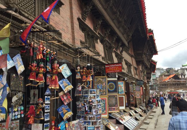 バグワティー寺院