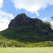 モーリシャスの海との対比が素晴らしい