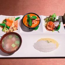 490バーツのセット