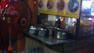 観光客が行くマーケット