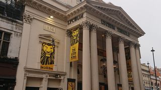 ライシアム シアター