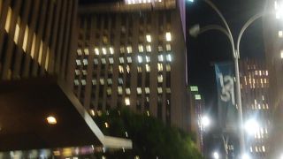 素敵な夜景と雰囲気の絶景バー