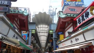 浅草で一番大きな商店街