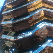 入口からの写真です