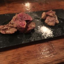 信玄鶏レバーとハツの炭火焼