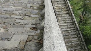 多くの人がロープウェイを利用していますが・・・