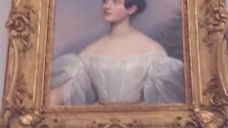 絵画が綺麗。お庭も綺麗。建物も綺麗。