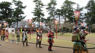 桜の時期の城まつり