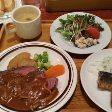 週替り洋食ランチのローストビーフ