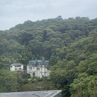 わかりにくいでしょうが、山の上にお城が見えます