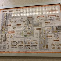 エレベーターの中に貼ってある朝食ビュッフェの案内図