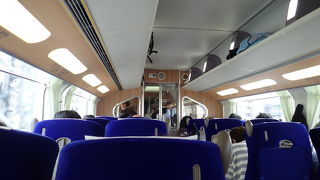 １階は団体さんによし