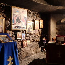 教会に入ってすぐのところです