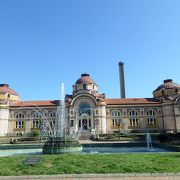 敷地内は公園のような雰囲気です