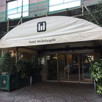 古いホテルですが便利