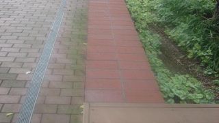 雨上がりなど、座る箇所が濡れている際の注意点