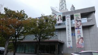 歴史的、かなり古い建物