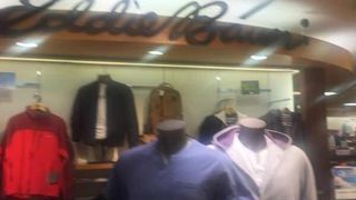 クイーンズスクエアのカジュアルファッション