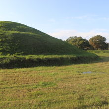 円墳の先のあたり