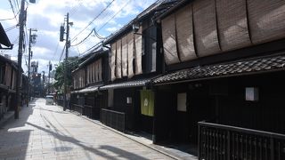 昼に行くよりも夜