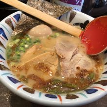 味玉とんこつらーめん