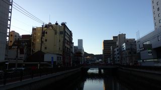 長崎新地中華街脇を流れる川