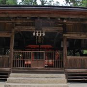 厳島神社よりも前に創建されたと伝えられる古社