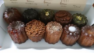 カヌレが有名な洋菓子店