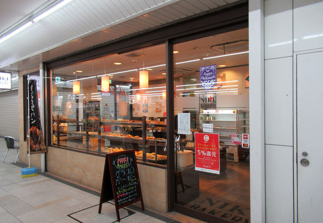 町のベーカリー