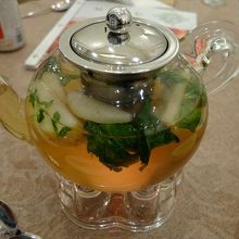 エキゾチックな味わいのお茶も多数。