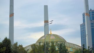 Aimani Kadyrova Mosque (Mother's Heart)
