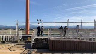 旅客機だけでなく、小松のF15戦闘機を堪能できる