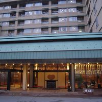 「温泉に来た」と思わせる外観