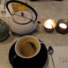 ドリンクはコーヒーを注文。