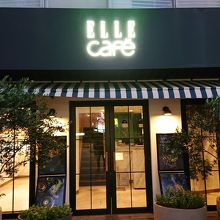 店の外観です。