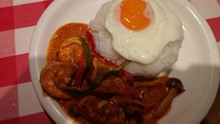 忙しないし、味も普通だけれど、900円程度で新宿で夕食も食べれるのはありがたい