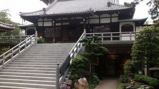 結構派手な門が魅了的でびっくりしました。