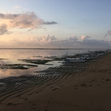 朝のサヌールビーチ