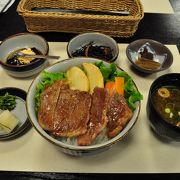 松阪牛の牛ステーキ丼