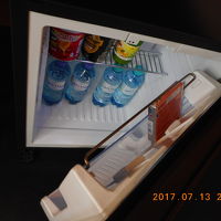 ミニバーは有料ドリンクあり