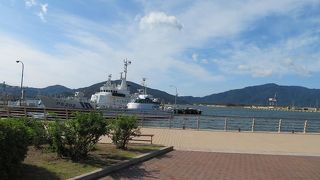 敦賀港の目の前に広がる海浜公園