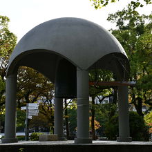 平和の鐘、全景