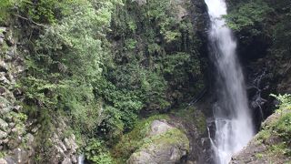 河津七滝の一番奥にある迫力のある滝