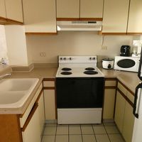 シンプルなキッチンです。食器洗い洗剤は持参で！