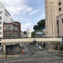 駅前高架橋より