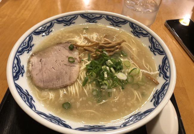 本郷三丁目駅:本格的博多ラーメン