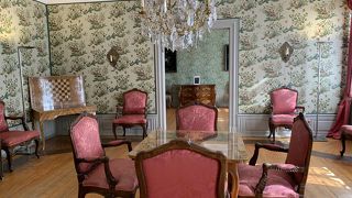 ゲーテの生家が復元されています。