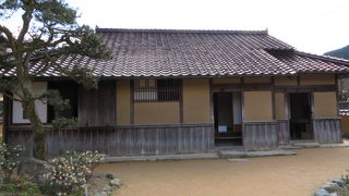 武家屋敷風です